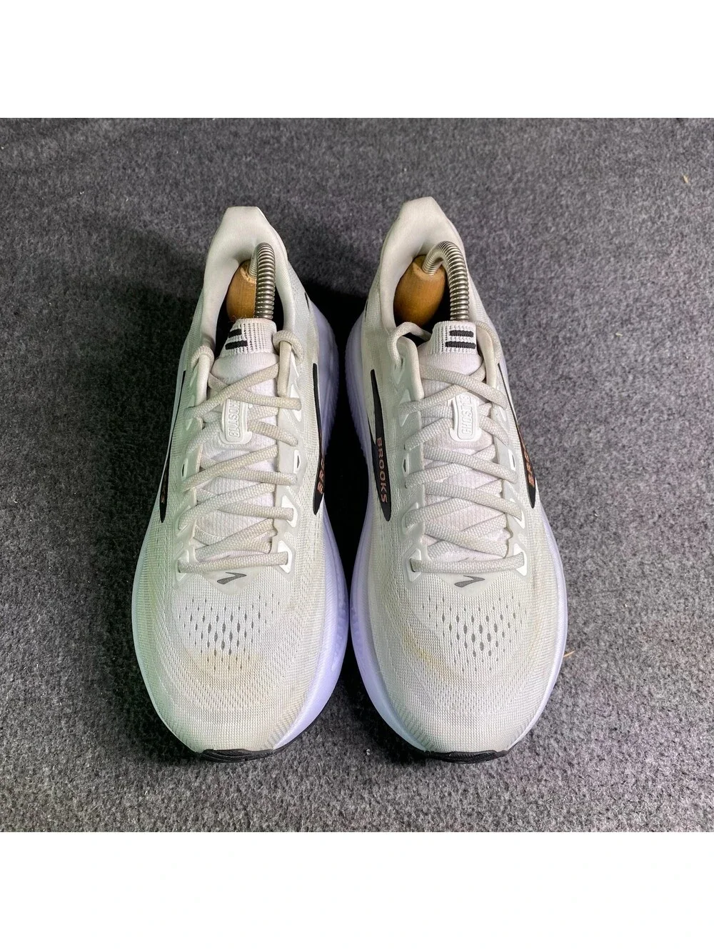 Brooks ghost 18